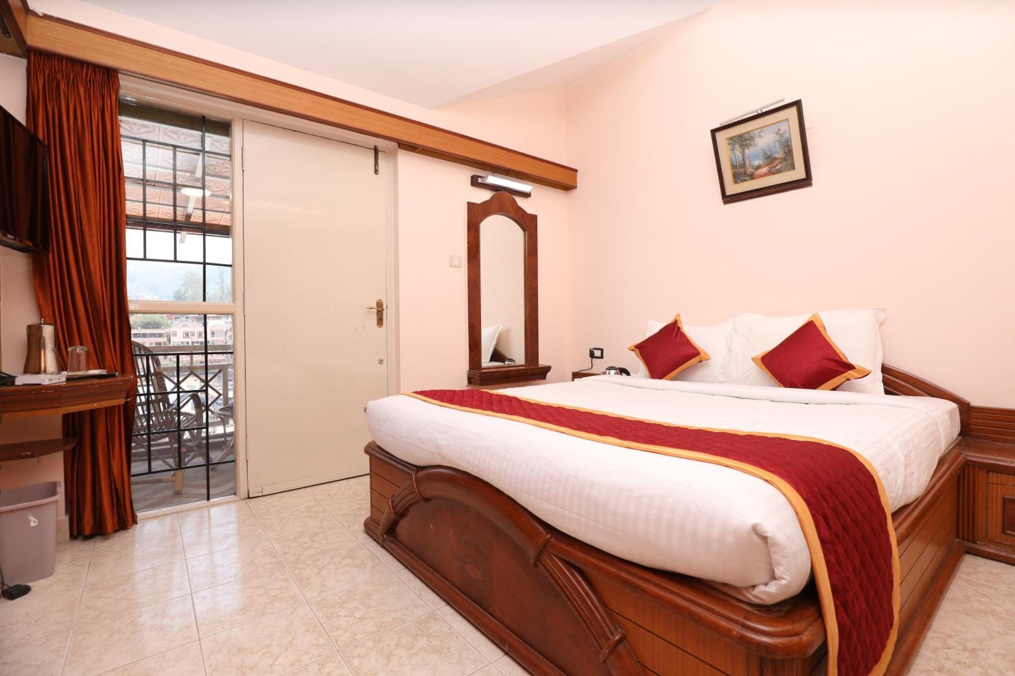 Hotel Silver Oak Ооти Екстериор снимка
