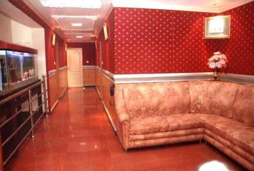 Hotel Silver Oak Ооти Екстериор снимка